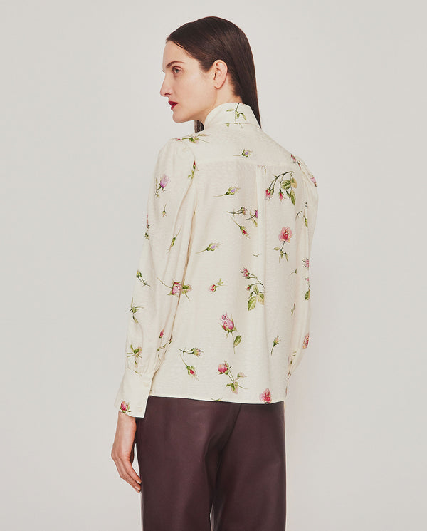 Blusa jacquard estampado floral color crudo by MIR
