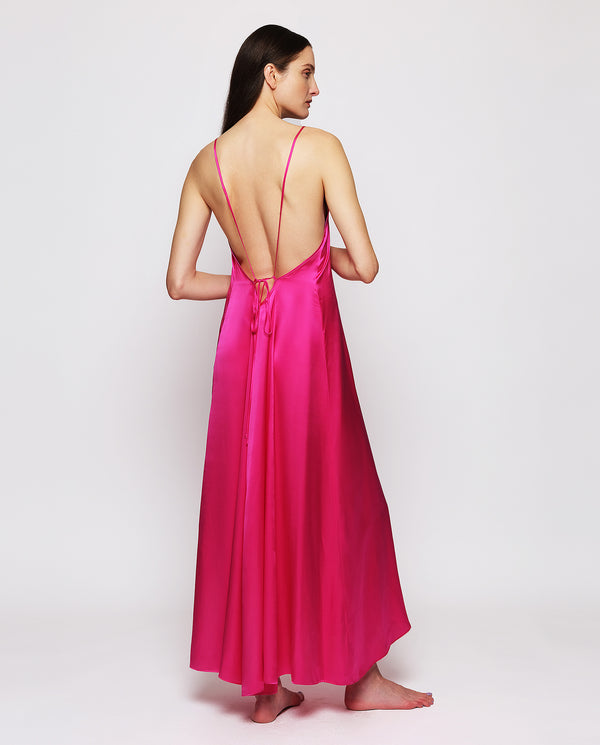 Vestido largo de seda rosa by MIRTO