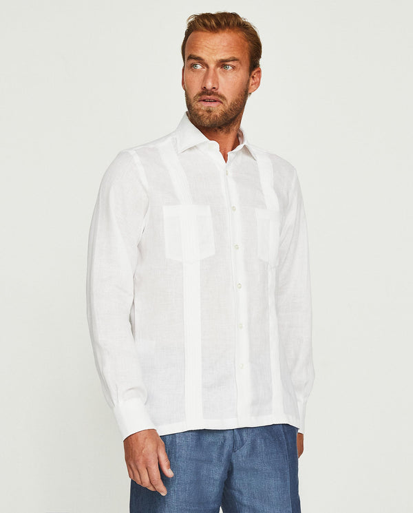 Guayamisa lino manga larga dos bolsillos blanca